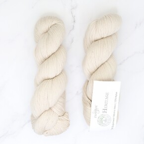 Cascade Yarns Heritage sock/4ply: 0520 Macadamia 