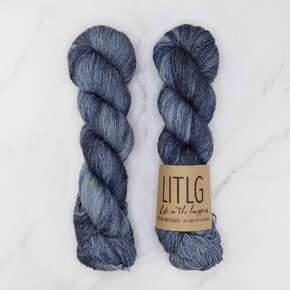 Life in the Long Grass Linen Merino Singles: Blue Silver