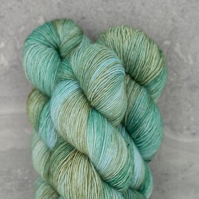 Madelinetosh ASAP: 1020 Lost in Trees/Solid DYED TO ORDER 31/01/2025