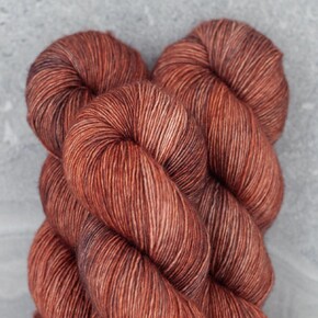 Madelinetosh ASAP: 0450 Subtle Flame DYED TO ORDER 31/01/2025