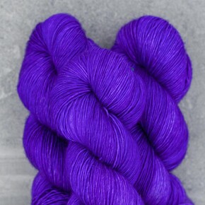 Madelinetosh Pashmina: 0690 Ultramarine Violet DYED TO ORDER 31/01/2025