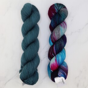Henness Set in Yummy 2-Ply: Beautiful Dreamer