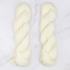 Prestige Yarns Fiori DK IV: 000 Ecru