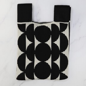 by Skein Sisters Circle Project Bag: Black White