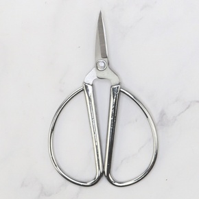 by Skein Sisters Curvy Mini Scissors: Silver