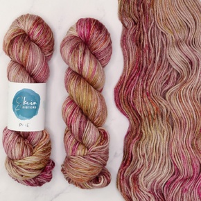 1 Skein Project - Yarn Set in Poet Worsted: 5600 Dried Roses