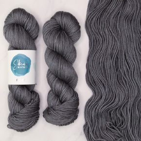 1 Skein Project - Yarn Set in Poet Worsted: 5900 Tempest