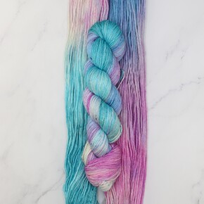 Skein Sisters Fabulous Sock: 170 Mermaidia