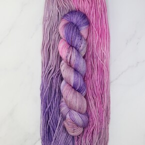 Skein Sisters Fabulous Sock: 100 Twilight Bloom