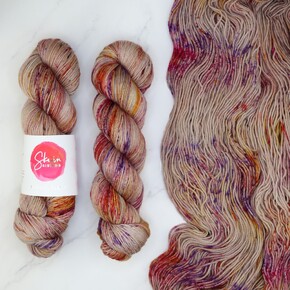 Skein Sisters Fabulous Sock DYED TO ORDER 29/11/2024: 1130 Curio