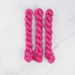 Skein Sisters Fabulous Sock Minis 20g/80m: Fuchsia Proof