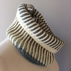 Valin Cowl Set in Poet